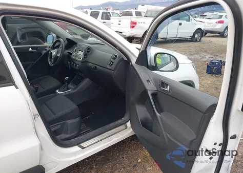 2012 Volkswagen Tiguan S из США, поврежденный, VIN WVGBV7AX5CW565694